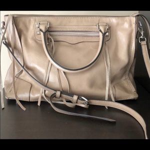Rebecca Minkoff Regan Bag taupe   Good condition